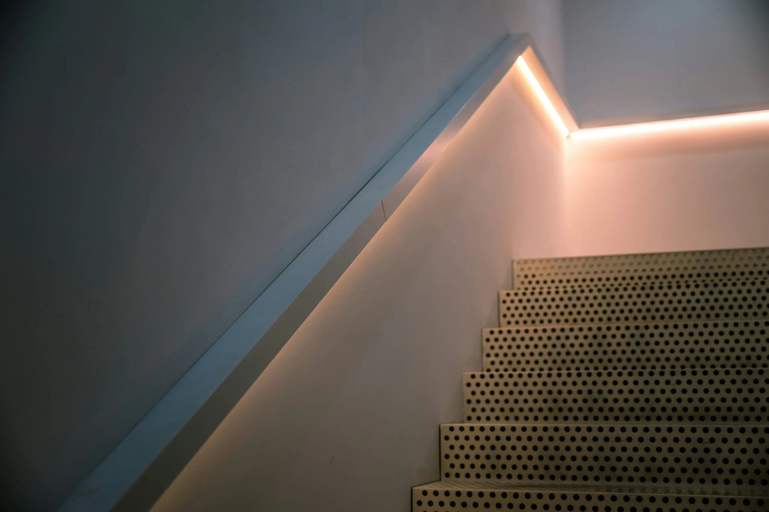 Smart Stair Railing Pixel LED Controller – image 4